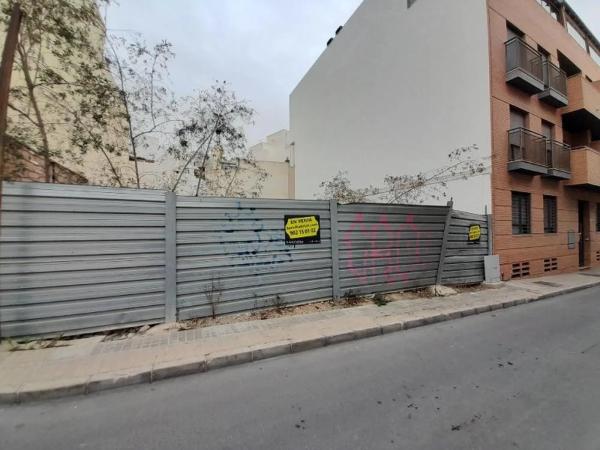 Terreno en calle Jiménez Díaz, 47