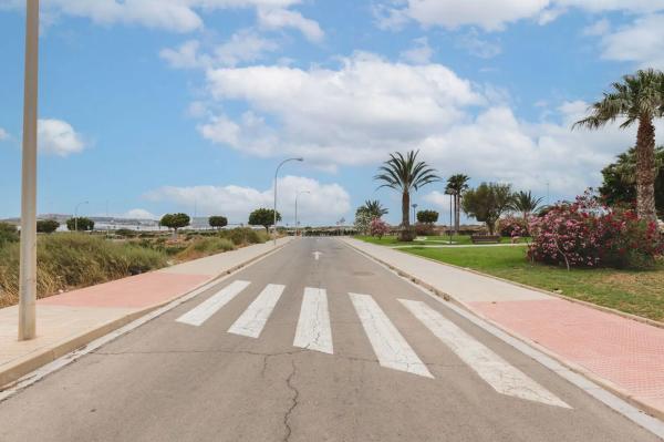 Terreno en calle Loma de la Mezquita