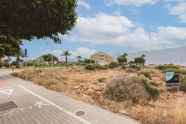 Terreno en calle Loma de la Mezquita