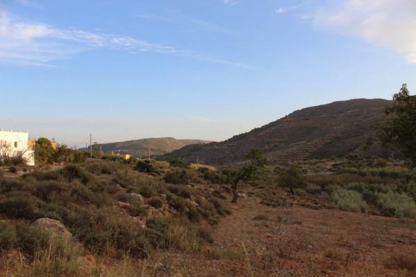 Terreno en camino de Hitar