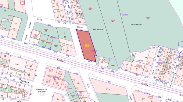 Terreno en avenida Europa