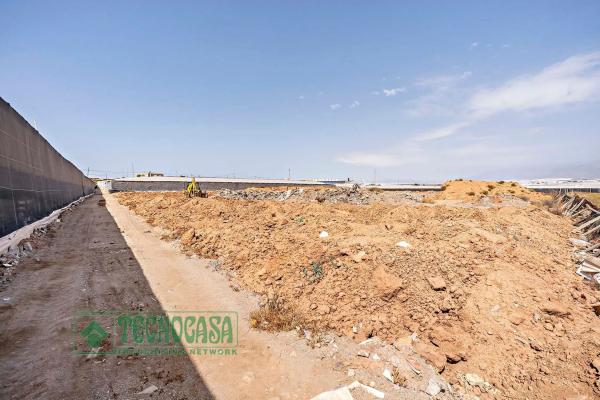 Terreno en Barrio Carretera Mojonera - Cortijos de Marín