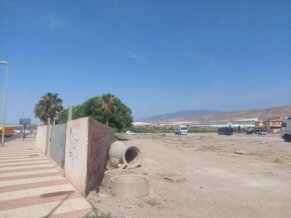 Terreno en calle Sierra de Alcaraz