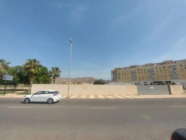 Terreno en calle Sierra de Alcaraz