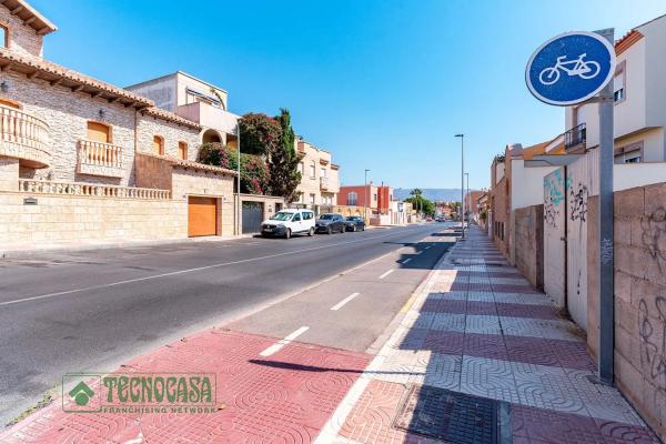 Terreno en calle Amapola