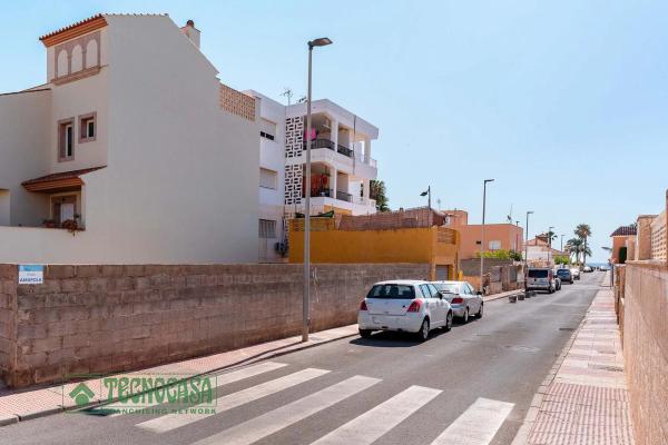 Terreno en calle Amapola