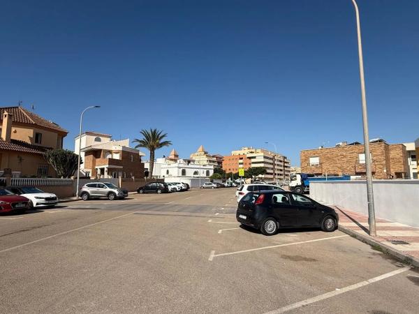 Terreno en calle Finlandia