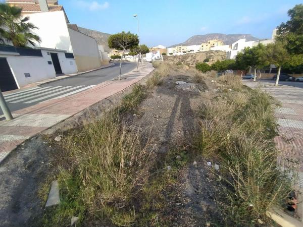 Terreno en calle Cabo de Gata