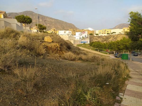 Terreno en calle Cabo de Gata