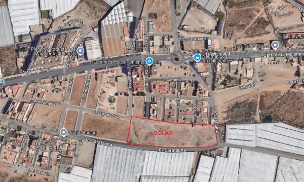 Terreno en calle Caratauna s/n