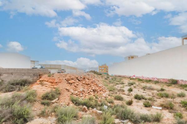 Terreno en calle Cuba