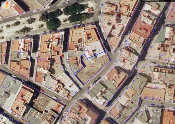 Terreno en calle Don Quijote