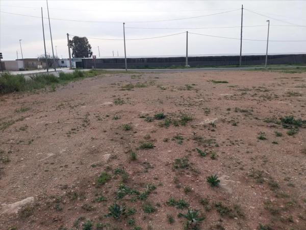 Terreno en calle Alcalá la Real