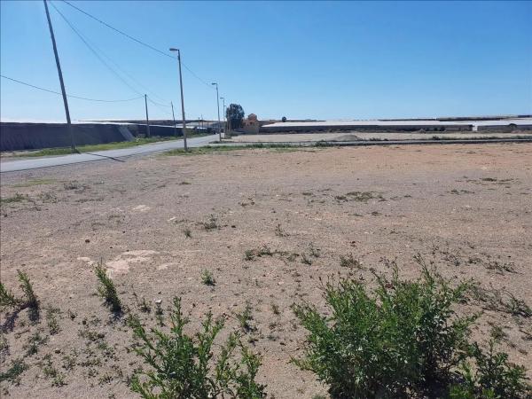 Terreno en calle Alcalá la Real