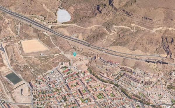 Terreno en calle Manuel Machado, 4