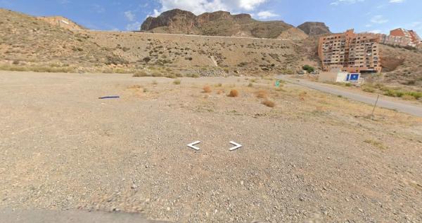 Terreno en calle Manuel Machado, 4