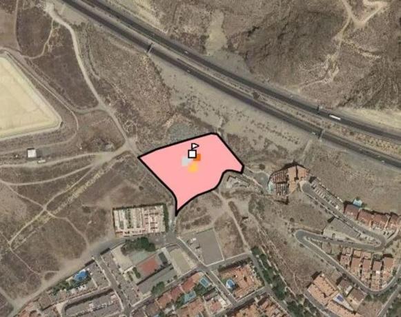 Terreno en calle Montserrat Caballé