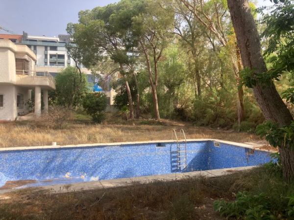 Terreno en calle Nogal