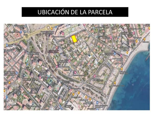 Terreno en calle Nogal