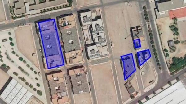 Terreno en calle Azucena