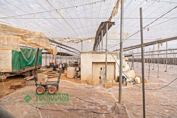 Terreno en Puebla de Vícar