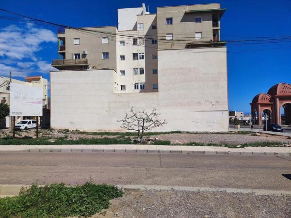 Terreno en calle Virgen de Gádor