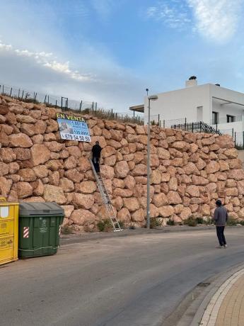 Terreno en calle las Encinas, 41