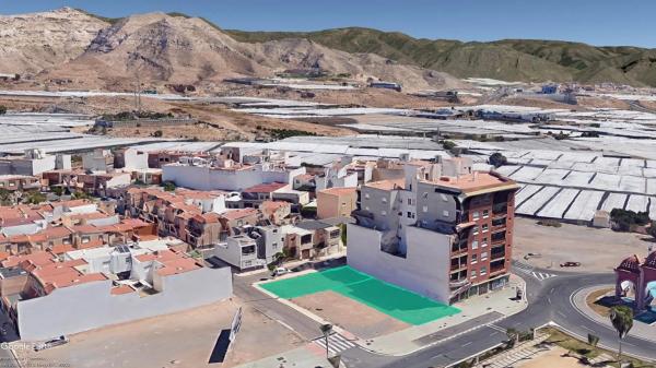 Terreno en bulevar Ciudad de Vícar