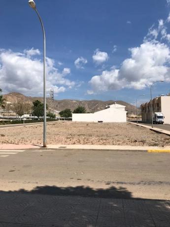 Terreno en calle Pedro Alonso s/n