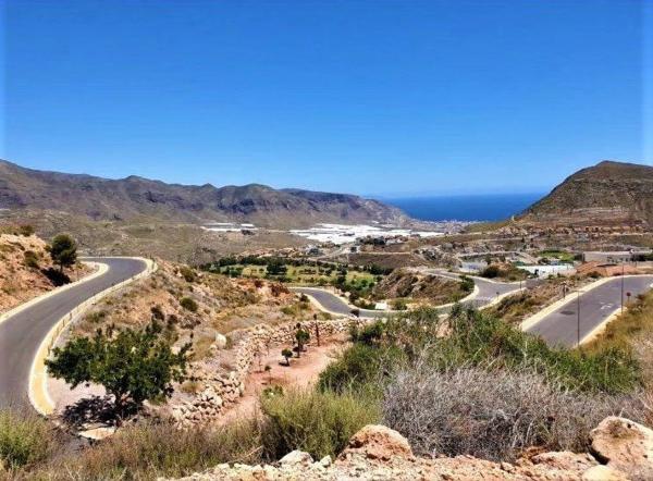 Terreno en calle las Encinas, 25