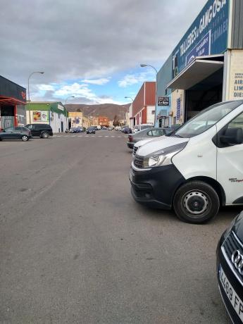 Terreno en avenida Sierra de Gador, 5