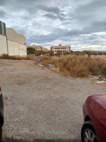 Terreno en avenida Sierra de Gador, 5