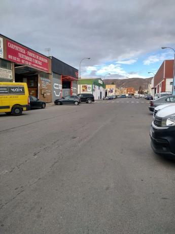 Terreno en avenida Sierra de Gador, 5