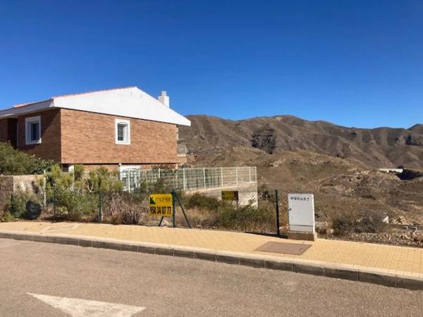 Terreno en calle Los Pinos, 9