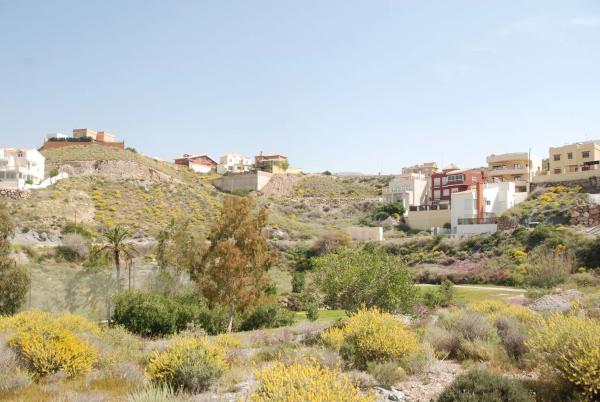 Terreno en calle Encinas, 63