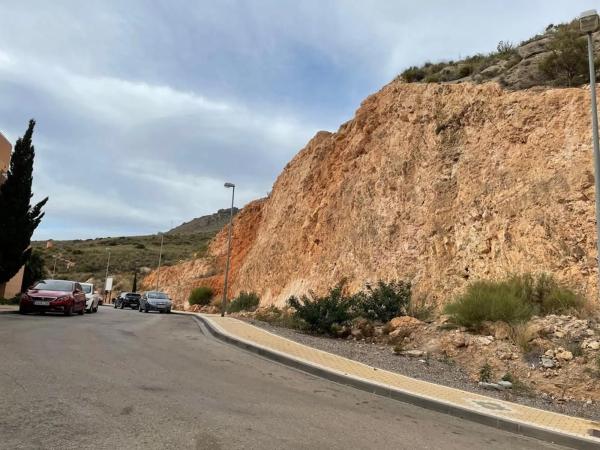 Terreno en calle Encinas, 63