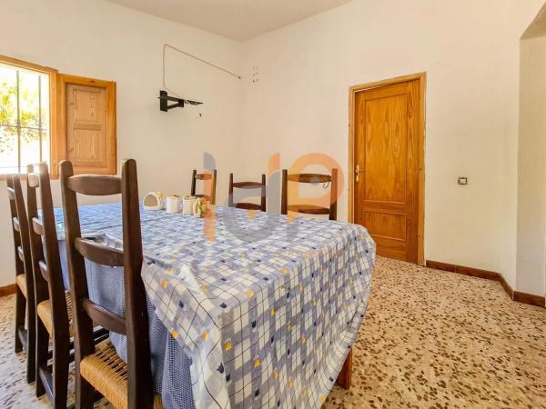 Terreno en calle Piedra Redonda