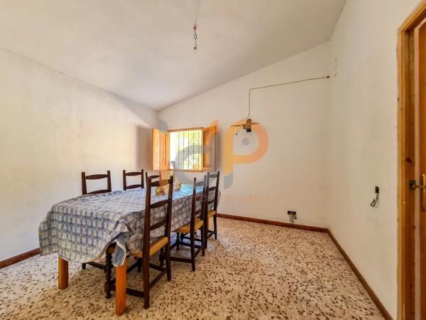 Terreno en calle Piedra Redonda