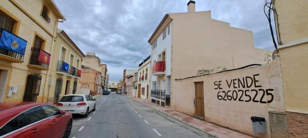 Terreno en calle Ancha, 25