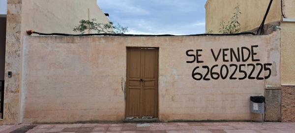 Terreno en calle Ancha, 25