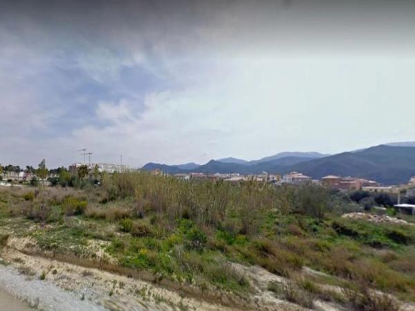 Terreno en camino de Oria a Fines