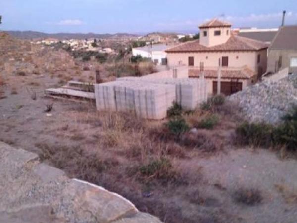 Terreno en calle Arriba