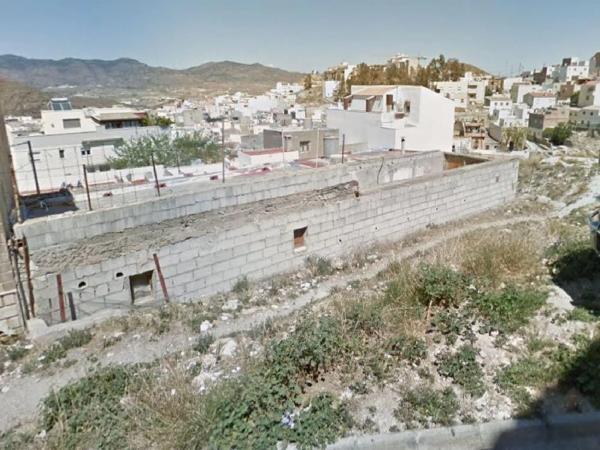 Terreno en calle Murillo