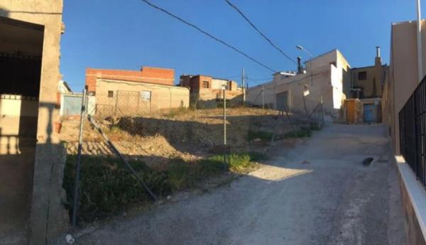 Terreno en calle Alamicos, 3