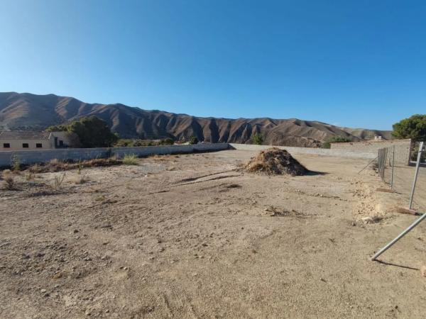 Terreno en avenida Los Huevanillas s/n