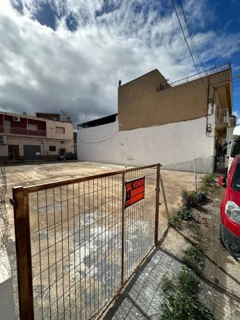 Terreno en calle Sierro s/n