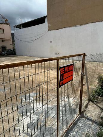 Terreno en calle Sierro s/n