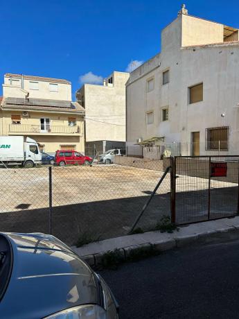 Terreno en calle Sierro s/n