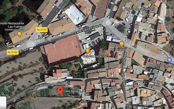 Terreno en calle Bosque, 11