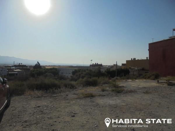 Terreno en calle Virgen de la Cabeza s/n